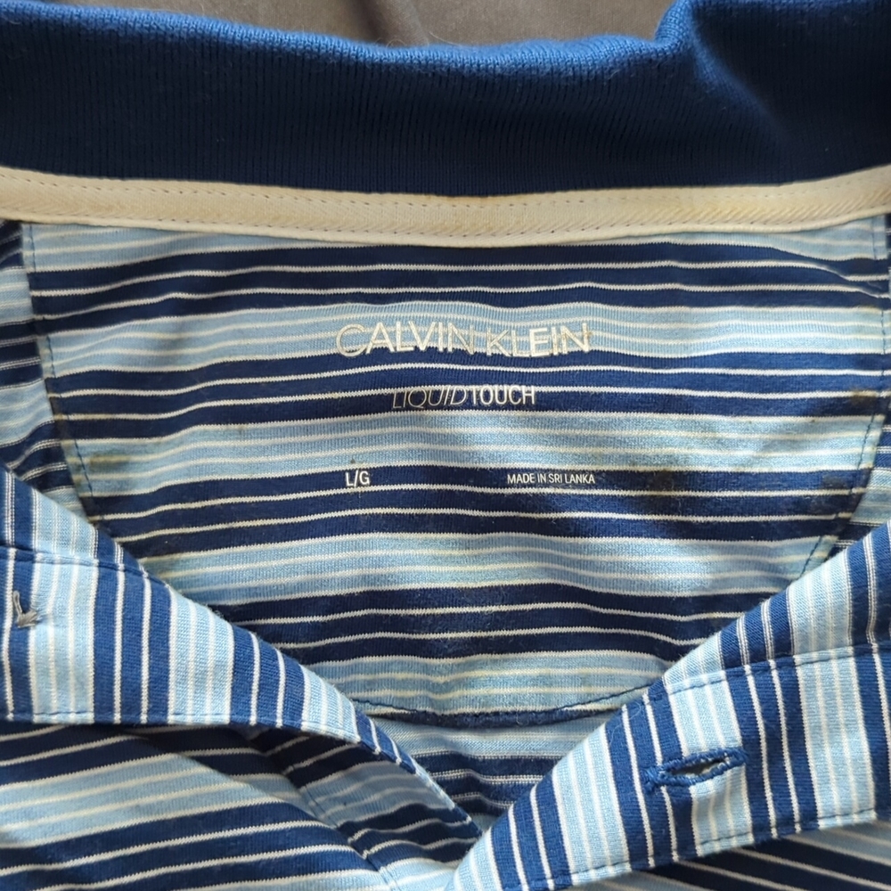 Calvin Klein - Picture 2 of 4